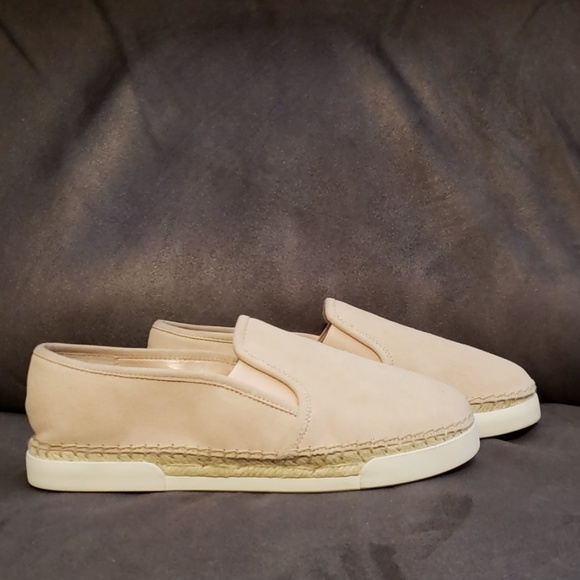 Vince Camuto Shoes - VINCE CAMUTO TAMBIE BLUSH PINK SNEAKER.